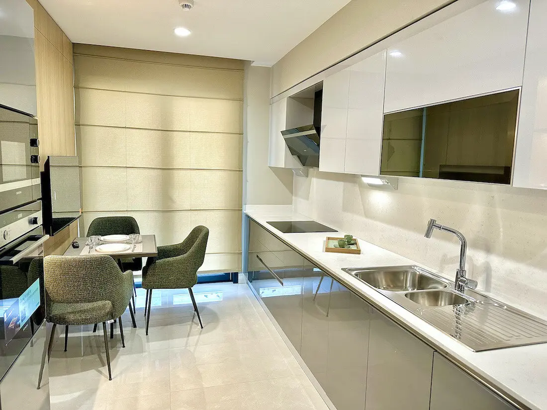Modern kitchen